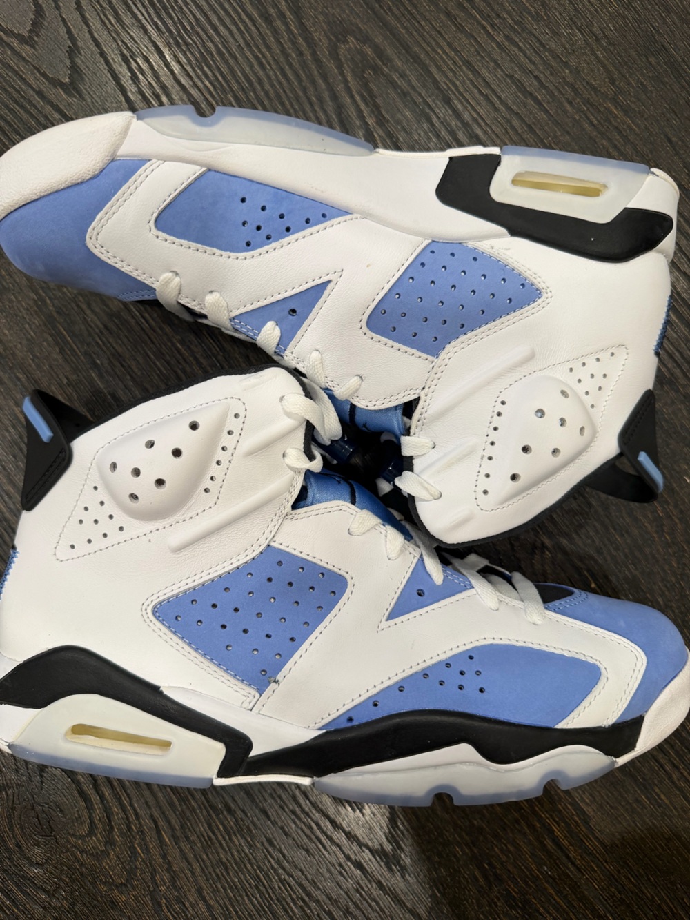 Jordan 6 Retro Mid UNC Home- men’s size 11